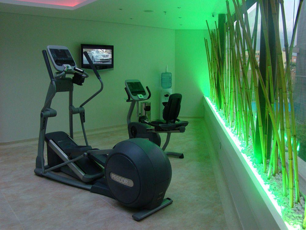Four Points By Sheraton Меделин Екстериор снимка