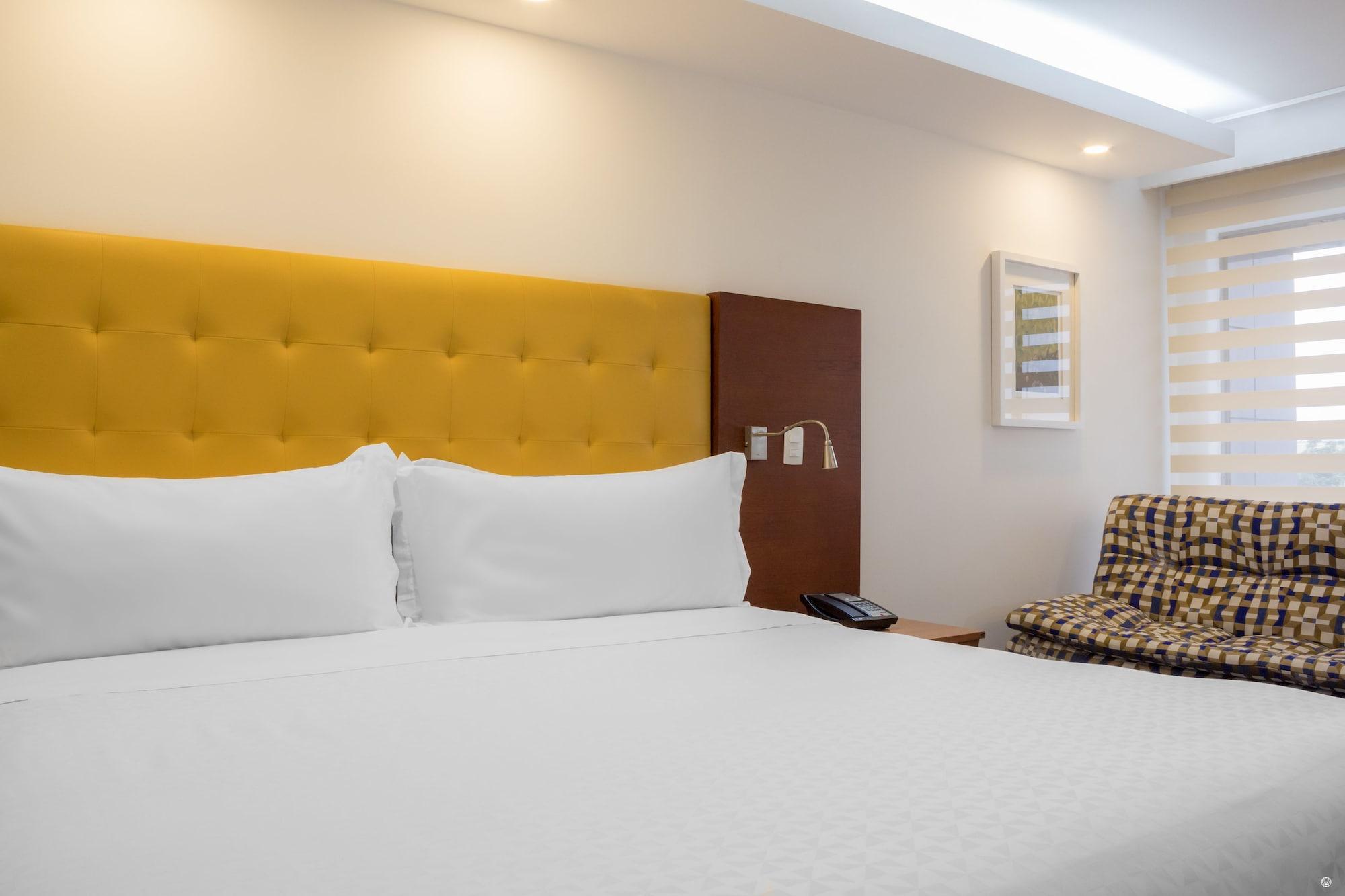 Four Points By Sheraton Меделин Екстериор снимка