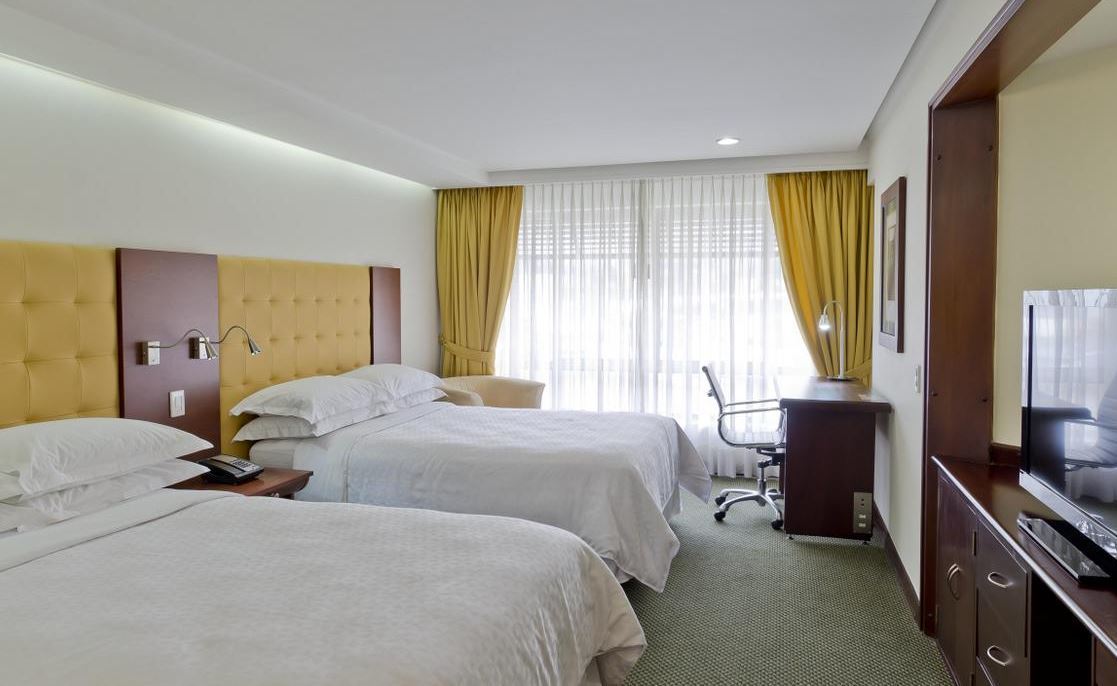 Four Points By Sheraton Меделин Екстериор снимка